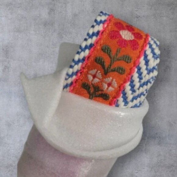 Kurt Geiger Southbank Canvas Camera Bag NEW IN BOX - Picture 9 of 11